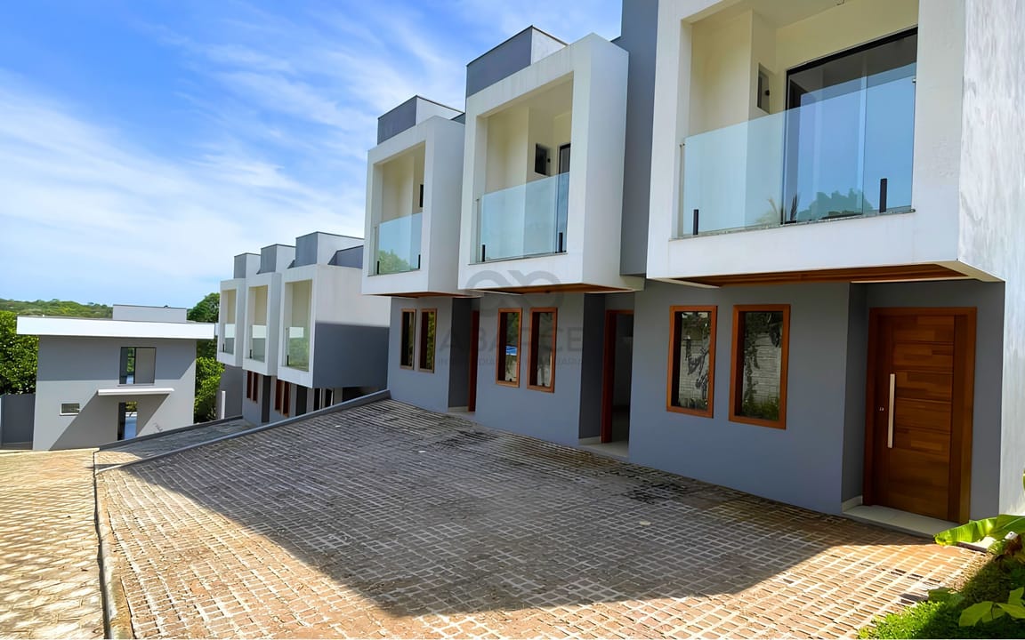 CASA RESIDENCIAL DUPLEX 2 SUÍTES - COND. EMBIRUÇU VILLAGE - ITACARÉ/BA - Imagem 1