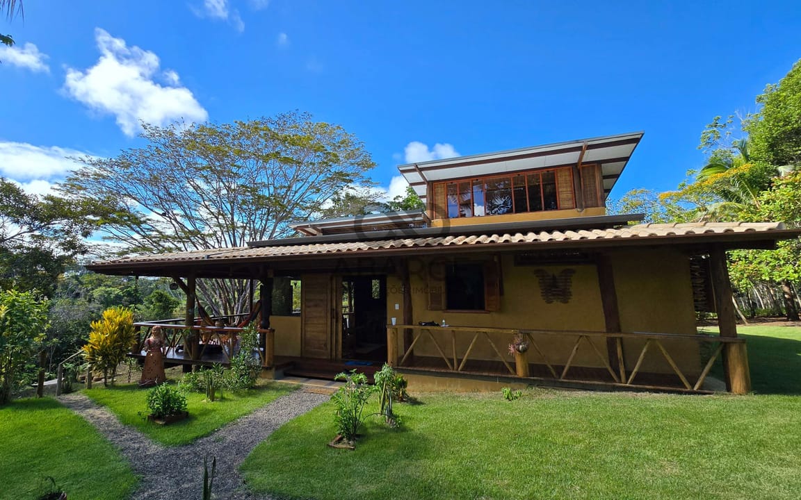 CASA RESIDENCIAL 200M² ALTO PADRÃO - ITACARÉ/BA