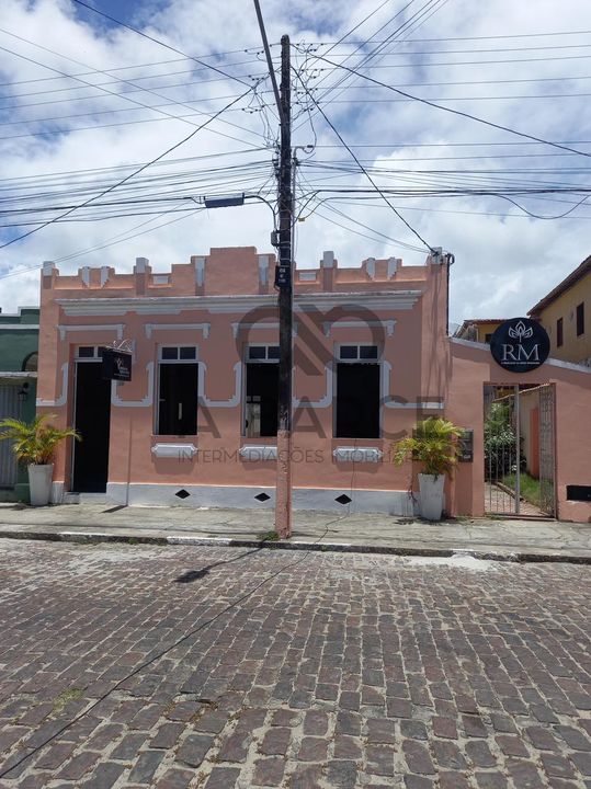 CASA RESIDENCIAL 3 SUÍTES - CENTRO - CANAVIEIRAS/BA - Imagem 1