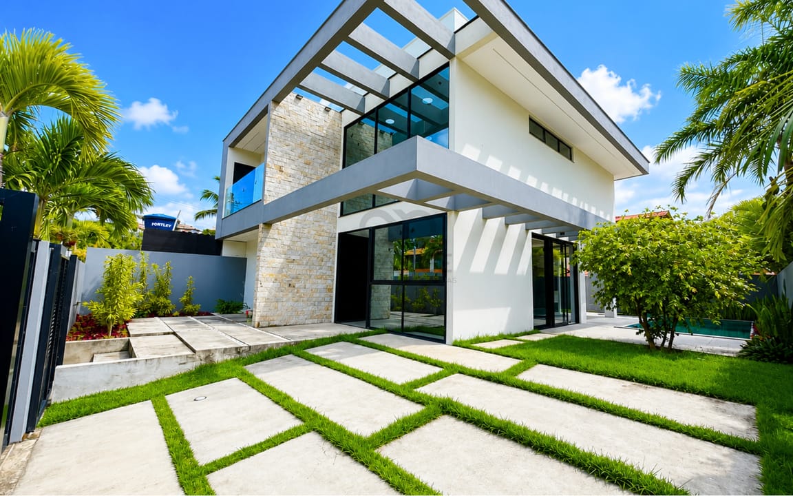 CASA RESIDENCIAL 4 SUÍTES  -  COND. ALDEIA ATLÂNTIDA  -  ILHÉUS/BA