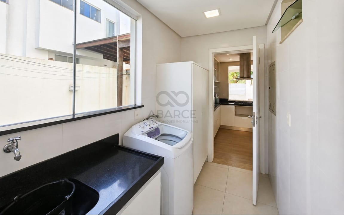 CASA RESIDENCIAL 3 SUÍTES  -  COND. ALDEIA ATLÂNTIDA  -  ILHÉUS/BA - Imagem 5