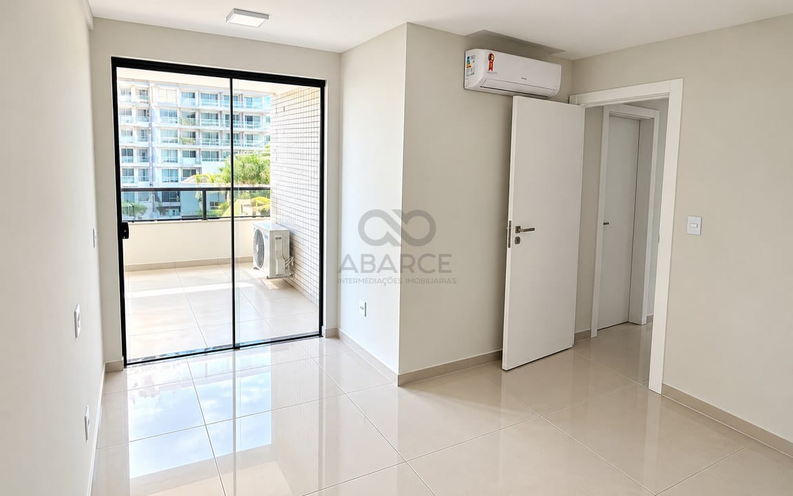 Apartamento Moderno com Varanda envidraÃ§ada.jpg