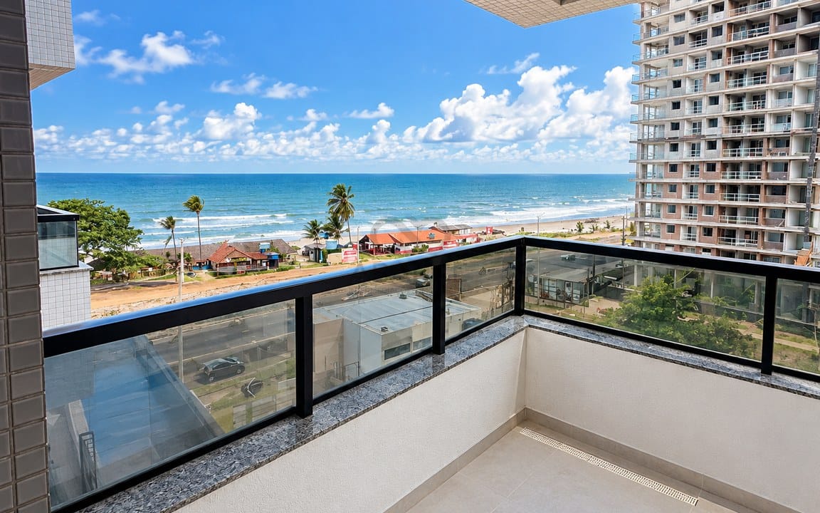 Varanda moderna com vista para o mar.jpg